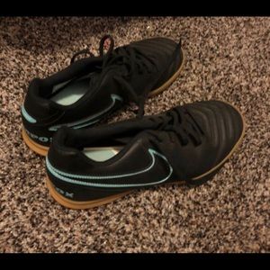 Nike indoor soccer shoes! Size 7 women’s